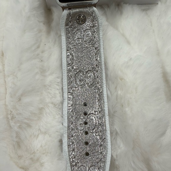 Spark*l Apple Watch Band
Gucci Fabric - Picture 3 of 4